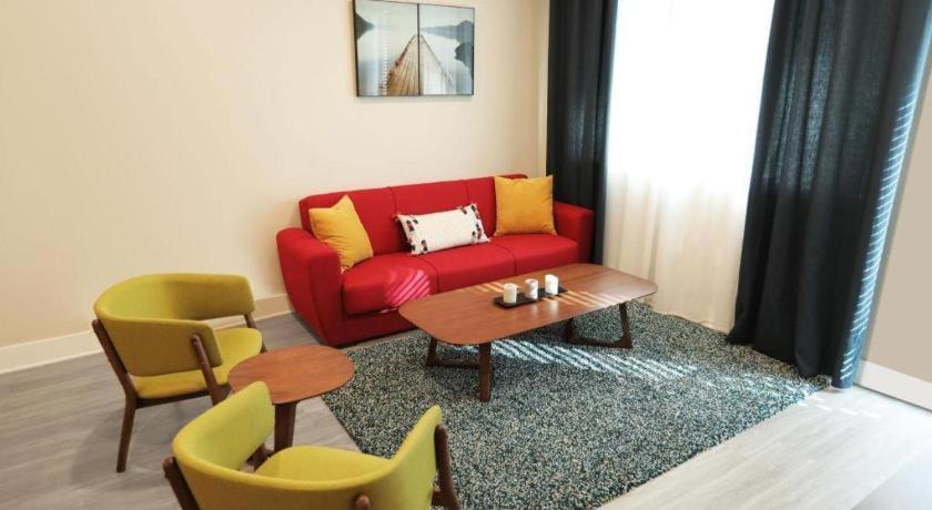 Downtown Cosmopolitan Residences Hotel